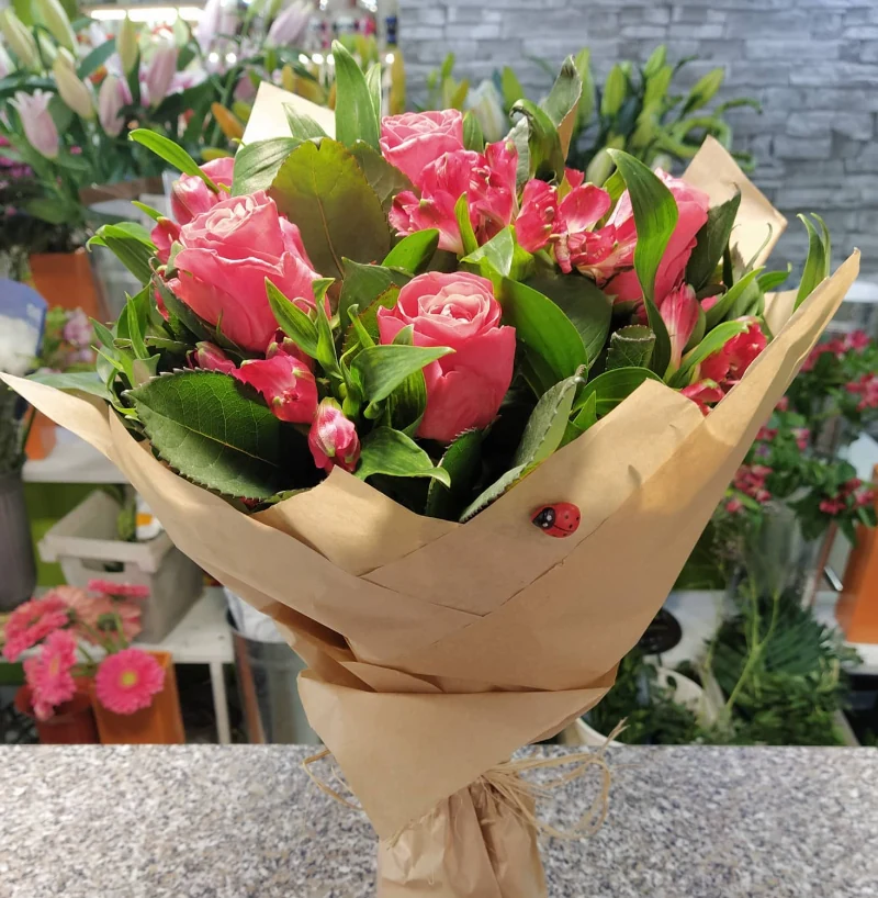 Buket roze ruža – flower box Beograd - flower box Beograd, cvećara Novi Beograd i dostava cveća Beograd Buket roze ruža – flower box Beograd - flower box Beograd, cvećara Novi Beograd i dostava cveća Beograd