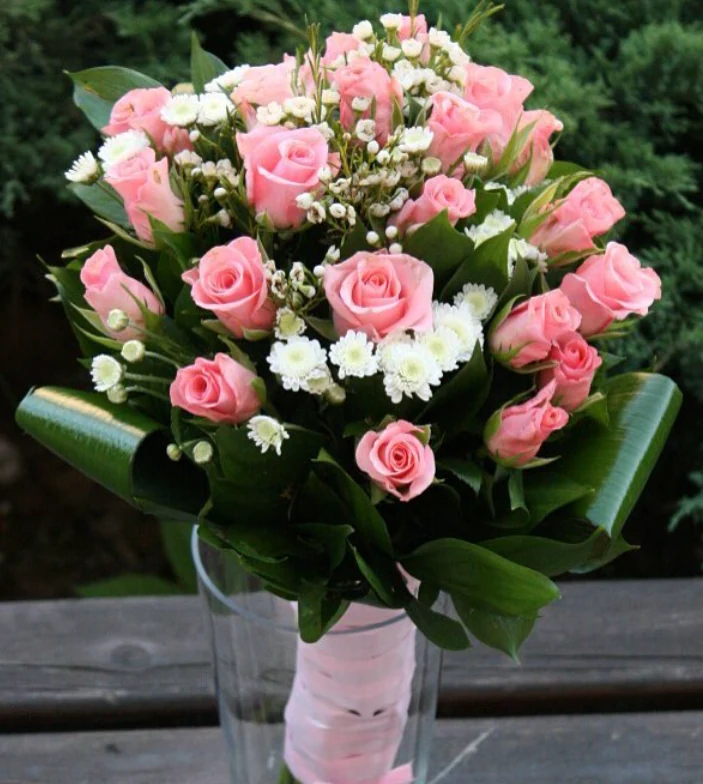 Buket roze ruža sa ljiljanima – flower box Beograd - flower box Beograd, cvećara Novi Beograd i dostava cveća Beograd Buket roze ruža sa ljiljanima – flower box Beograd - flower box Beograd, cvećara Novi Beograd i dostava cveća Beograd
