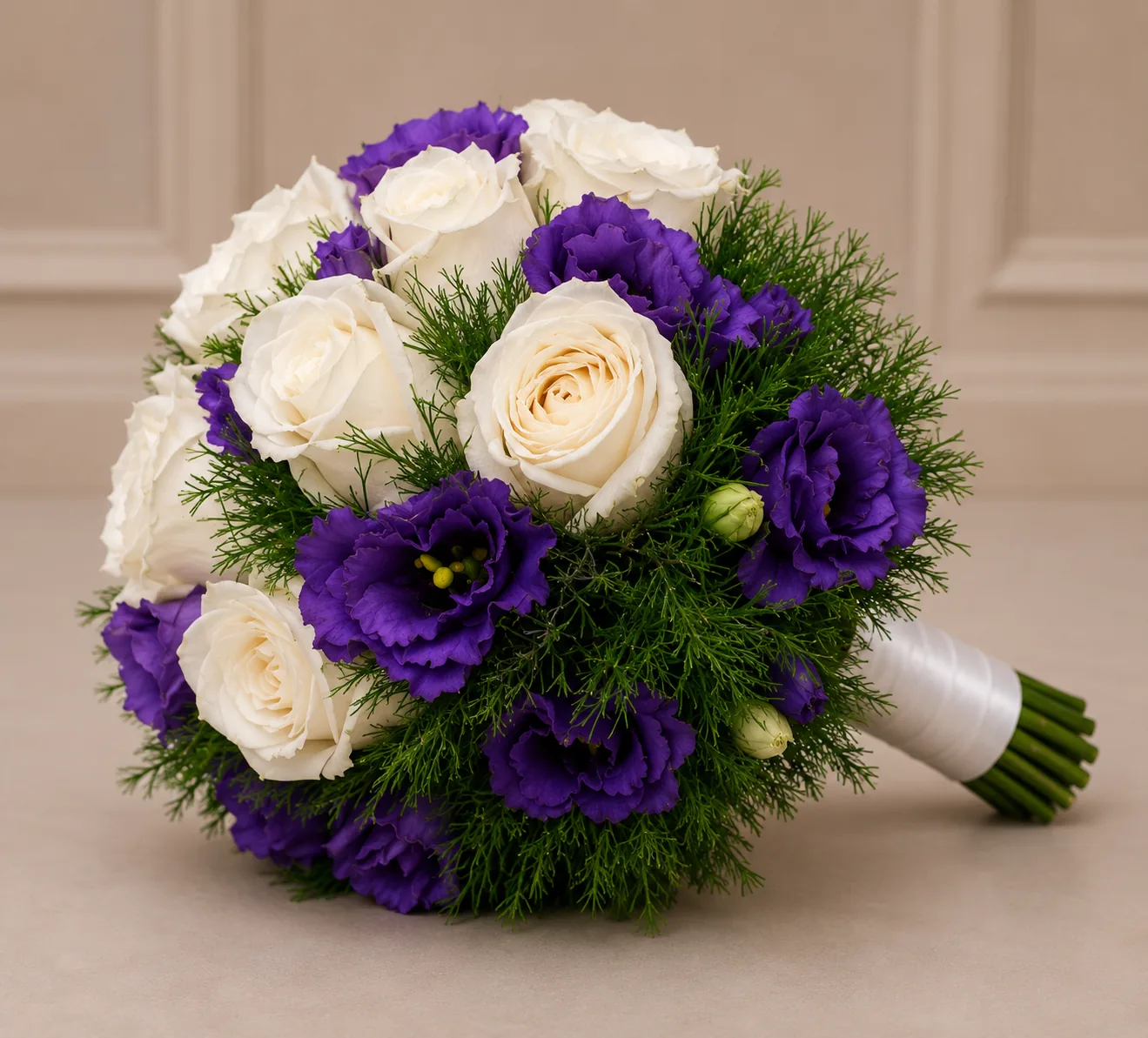 Bidermajer Purple white - dekoracija venčanja Beograd - aranžman od ruža, cvećara Beograd i dostava cveća Beograd Bidermajer Purple white - dekoracija venčanja Beograd - aranžman od ruža, cvećara Beograd i dostava cveća Beograd